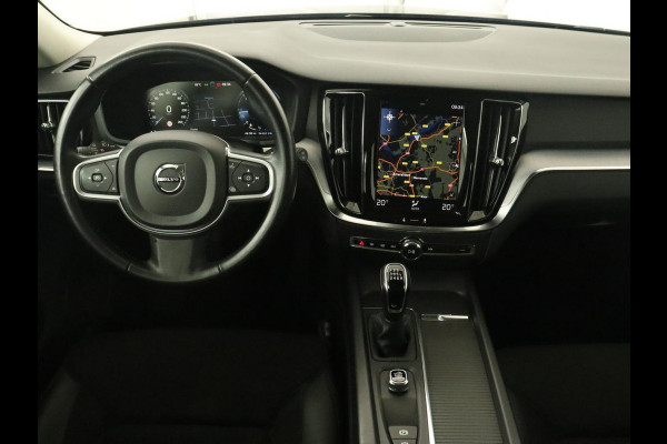 Volvo V60 2.0 D4 Momentum | Carplay | Half leder | Navigatie | Full LED | Digital Cockpit | Parkeerverwarming | Climate control | Parkeerhulp | Cruise control