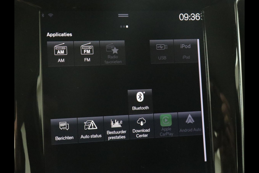 Volvo V60 2.0 D4 Momentum | Carplay | Half leder | Navigatie | Full LED | Digital Cockpit | Parkeerverwarming | Climate control | Parkeerhulp | Cruise control