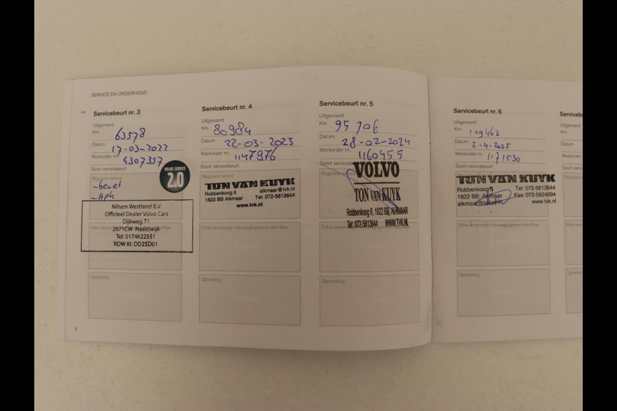 Volvo V60 2.0 D4 Momentum | Carplay | Half leder | Navigatie | Full LED | Digital Cockpit | Parkeerverwarming | Climate control | Parkeerhulp | Cruise control