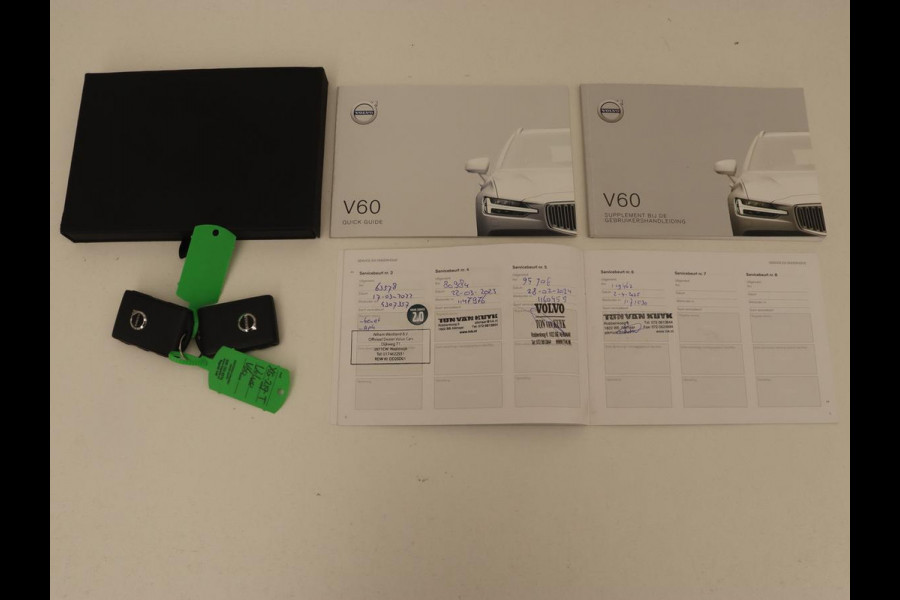 Volvo V60 2.0 D4 Momentum | Carplay | Half leder | Navigatie | Full LED | Digital Cockpit | Parkeerverwarming | Climate control | Parkeerhulp | Cruise control