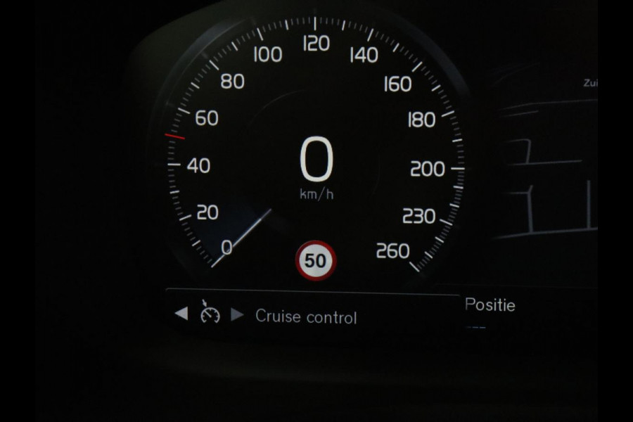 Volvo V60 2.0 D4 Momentum | Carplay | Half leder | Navigatie | Full LED | Digital Cockpit | Parkeerverwarming | Climate control | Parkeerhulp | Cruise control