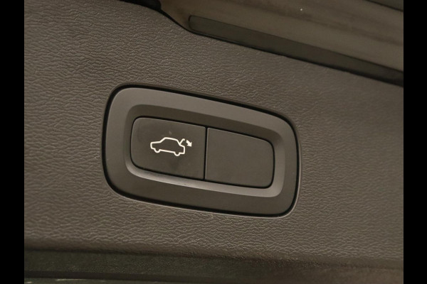 Volvo V60 2.0 D4 Momentum | Carplay | Half leder | Navigatie | Full LED | Digital Cockpit | Parkeerverwarming | Climate control | Parkeerhulp | Cruise control