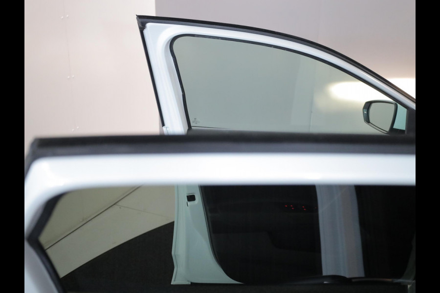 Volkswagen Polo 1.0 TSI Comfortline 95 pk | Navigatie | Parkeersensoren | Adaptieve cruise control | Apple Carplay/Android Auto |