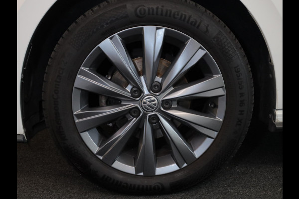 Volkswagen Polo 1.0 TSI Comfortline 95 pk | Navigatie | Parkeersensoren | Adaptieve cruise control | Apple Carplay/Android Auto |