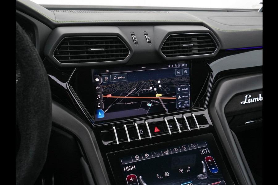 Lamborghini Urus 4.0 V8 Pearl Capsule (INCL.BTW) *CERAMIC-BRAKES | PANO | HEAD-UP | SOFT-CLOSE | LEATHER-ALCANTARA | FULL-LED | NIGHT-VISION | BANG&OLUFSEN | MEMORY-PACK | HEATED-SPORTSEATS | TOP-VIEW | ADAPTIVE-CRUISE | BLIND-SP