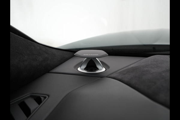 Lamborghini Urus 4.0 V8 Pearl Capsule (INCL.BTW) *CERAMIC-BRAKES | PANO | HEAD-UP | SOFT-CLOSE | LEATHER-ALCANTARA | FULL-LED | NIGHT-VISION | BANG&OLUFSEN | MEMORY-PACK | HEATED-SPORTSEATS | TOP-VIEW | ADAPTIVE-CRUISE | BLIND-SP