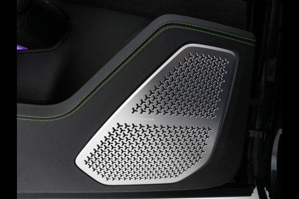 Lamborghini Urus 4.0 V8 Pearl Capsule (INCL.BTW) *CERAMIC-BRAKES | PANO | HEAD-UP | SOFT-CLOSE | LEATHER-ALCANTARA | FULL-LED | NIGHT-VISION | BANG&OLUFSEN | MEMORY-PACK | HEATED-SPORTSEATS | TOP-VIEW | ADAPTIVE-CRUISE | BLIND-SP