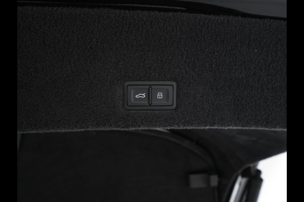 Lamborghini Urus 4.0 V8 Pearl Capsule (INCL.BTW) *CERAMIC-BRAKES | PANO | HEAD-UP | SOFT-CLOSE | LEATHER-ALCANTARA | FULL-LED | NIGHT-VISION | BANG&OLUFSEN | MEMORY-PACK | HEATED-SPORTSEATS | TOP-VIEW | ADAPTIVE-CRUISE | BLIND-SP