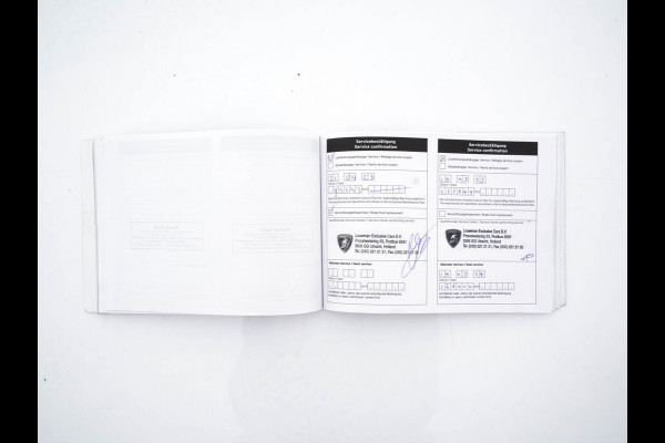 Lamborghini Urus 4.0 V8 Pearl Capsule (INCL.BTW) *CERAMIC-BRAKES | PANO | HEAD-UP | SOFT-CLOSE | LEATHER-ALCANTARA | FULL-LED | NIGHT-VISION | BANG&OLUFSEN | MEMORY-PACK | HEATED-SPORTSEATS | TOP-VIEW | ADAPTIVE-CRUISE | BLIND-SP