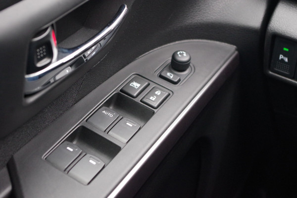 Suzuki S-Cross 1.4 Boosterjet 130 PK Select Smart Hybrid, Climate Control, Stoelverwarming, Camera, Keyless