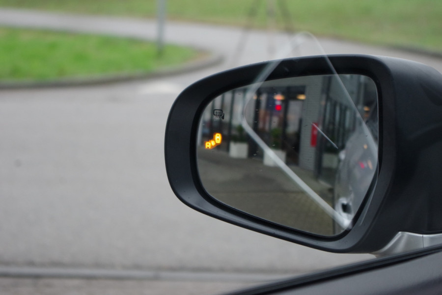 Suzuki S-Cross 1.4 Boosterjet 130 PK Select Smart Hybrid, Climate Control, Stoelverwarming, Camera, Keyless