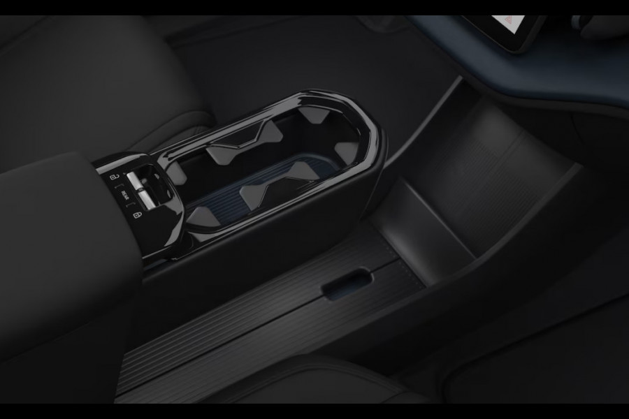 Volvo EX30 272PK Automaat Single Motor Ext. Range Plus Europa / Elektrische stoelen met geheugen / Stoel - en stuurwielverwarming / Harman Kardon audio / Elektrische achterklep / Keyless entry / Adaptieve Cruise Control / BLIS / Dodehoek Detectie / Parkeersensoren voor en achter / Achteruitrijcamera / Warmtepomp / Google Services/