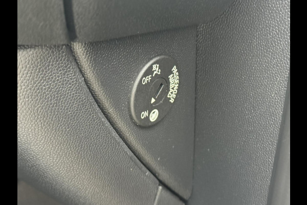 MINI Clubman 1.5 Cooper Salt Lederen sportstoelen Navigatie Cruise Clima Trekhaak