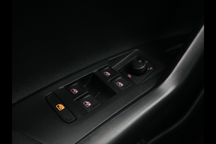 Volkswagen Polo 1.0 TSI 95pk Comfortline Business Navigatie Acc Pdc Carplay Dab Argon