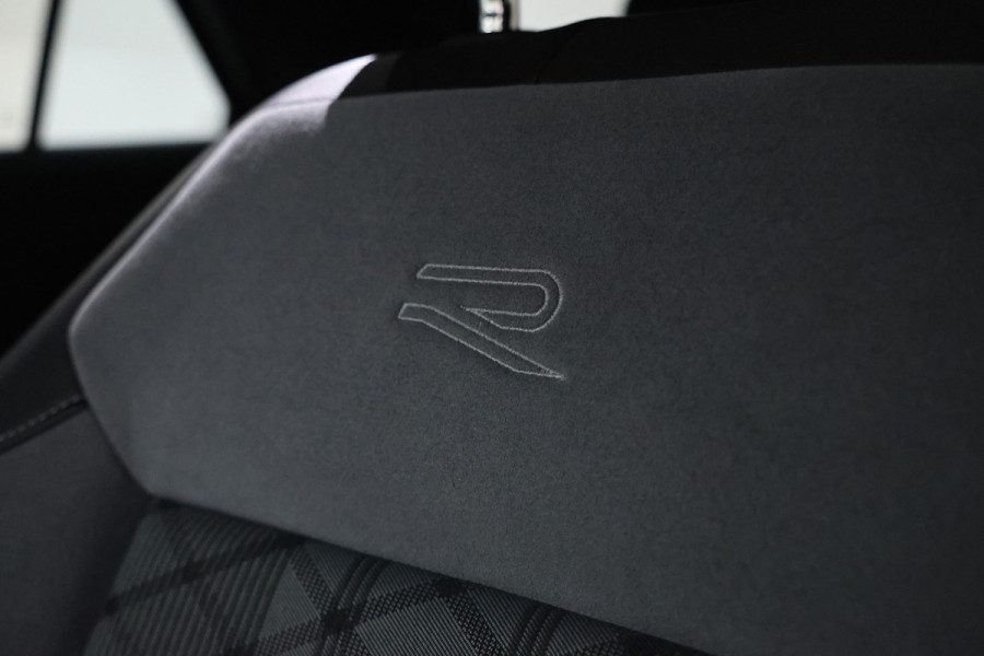 Volkswagen T-Roc 2.0 TDI Sport Business R Automaat, Virtual, Trekhaak