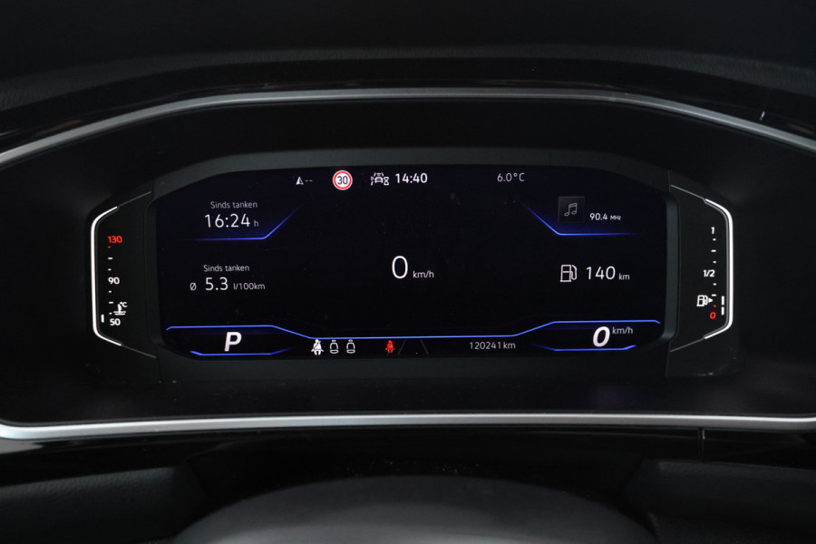 Volkswagen T-Roc 2.0 TDI Sport Business R Automaat, Virtual, Trekhaak