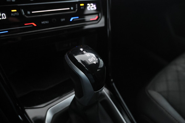 Volkswagen T-Roc 2.0 TDI Sport Business R Automaat, Virtual, Trekhaak