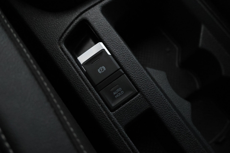 Volkswagen T-Roc 2.0 TDI Sport Business R Automaat, Virtual, Trekhaak