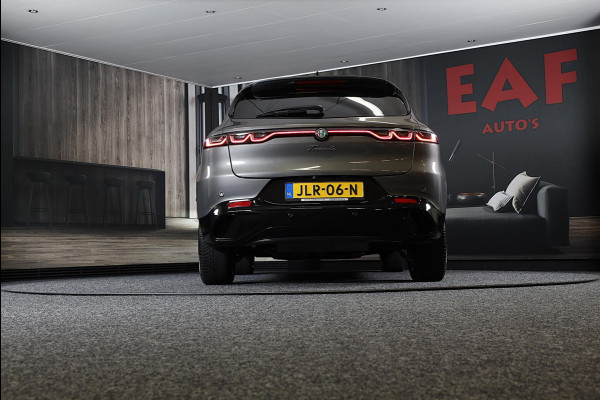 Alfa Romeo Tonale 1.5T Hybrid Veloce / 160 PK / Acc / Leder / Navi / 360 Camera / HK / Sfeerverlichting / Dode Hoek / Lane Assist