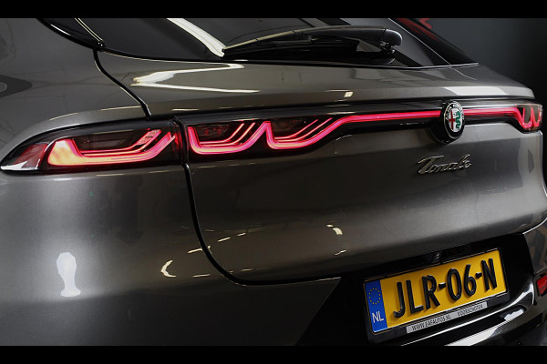 Alfa Romeo Tonale 1.5T Hybrid Veloce / 160 PK / Acc / Leder / Navi / 360 Camera / HK / Sfeerverlichting / Dode Hoek / Lane Assist