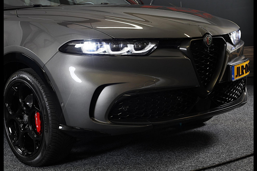 Alfa Romeo Tonale 1.5T Hybrid Veloce / 160 PK / Acc / Leder / Navi / 360 Camera / HK / Sfeerverlichting / Dode Hoek / Lane Assist