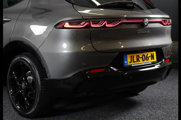 Alfa Romeo Tonale 1.5T Hybrid Veloce / 160 PK / Acc / Leder / Navi / 360 Camera / HK / Sfeerverlichting / Dode Hoek / Lane Assist