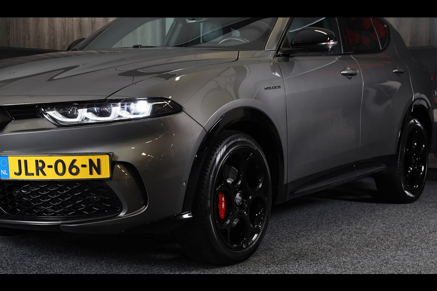 Alfa Romeo Tonale 1.5T Hybrid Veloce / 160 PK / Acc / Leder / Navi / 360 Camera / HK / Sfeerverlichting / Dode Hoek / Lane Assist