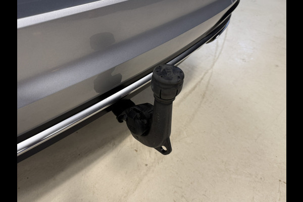 Audi A4 Avant 35 TFSI | Panoramadak | Elektr. trekhaak | Adaptive cruise | Verwarmde sportstoelen | Carplay | Full LED | Dealer onderhouden