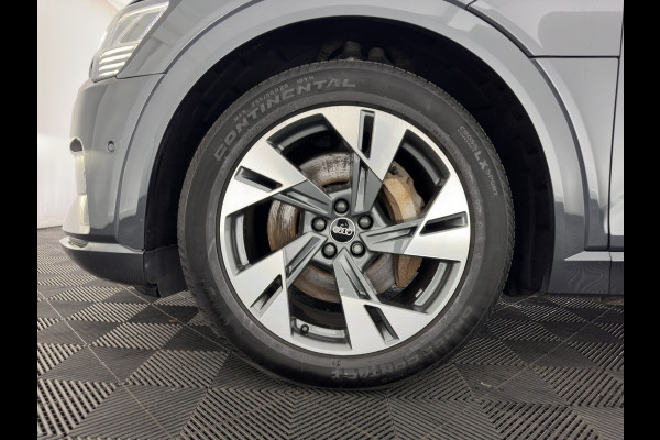 Audi e-tron 55 quattro Business edition Plus 95 kWh [ 3-Fase ] {SOH-88%} (INCL-BTW) *PANO | LUXURY-LEATHER | ADAPTIVE-CRUISE | FULL-LED | DIGI-COCKPIT | KEYLESS | MEMORY-PACK | CAMERA | NAVI-FULLMAP | SHIFT-PADDLES | DAB+ | COMFORT-SEATS | 20''ALU*