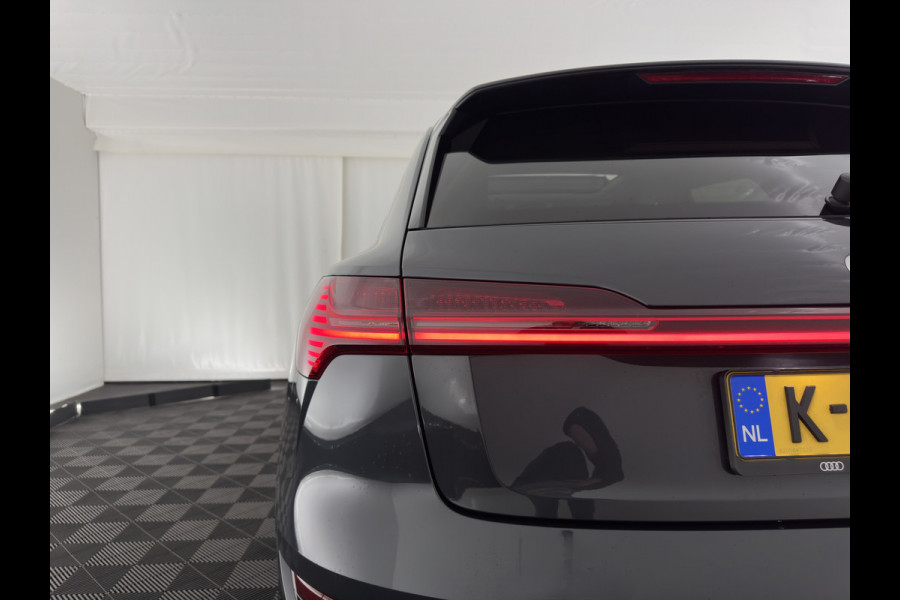 Audi e-tron 55 quattro Business edition Plus 95 kWh [ 3-Fase ] {SOH-88%} (INCL-BTW) *PANO | LUXURY-LEATHER | ADAPTIVE-CRUISE | FULL-LED | DIGI-COCKPIT | KEYLESS | MEMORY-PACK | CAMERA | NAVI-FULLMAP | SHIFT-PADDLES | DAB+ | COMFORT-SEATS | 20''ALU*