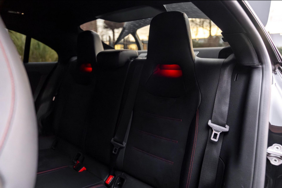 ☞ Mercedes-Benz CLA-klasse 200 163 PK Aut. AMG Night Pakket 360 Camera Pano Sfeerverlichting 18''