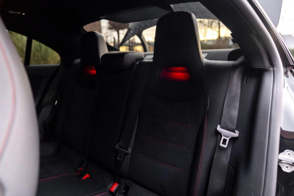 ☞ Mercedes-Benz CLA-klasse 200 163 PK Aut. AMG Night Pakket 360 Camera Pano Sfeerverlichting 18''