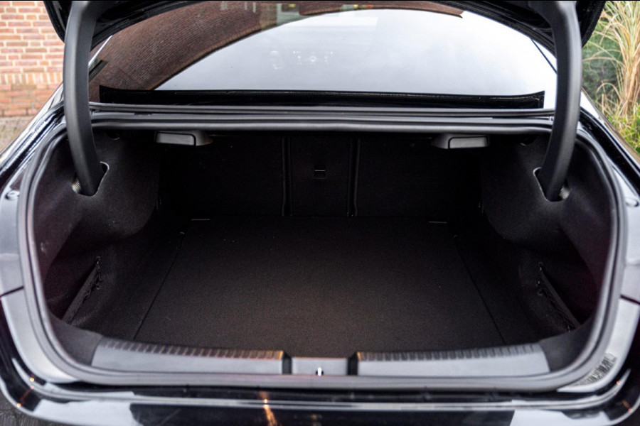 ☞ Mercedes-Benz CLA-klasse 200 163 PK Aut. AMG Night Pakket 360 Camera Pano Sfeerverlichting 18''