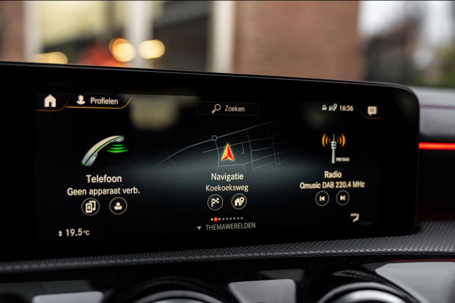 ☞ Mercedes-Benz CLA-klasse 200 163 PK Aut. AMG Night Pakket 360 Camera Pano Sfeerverlichting 18''