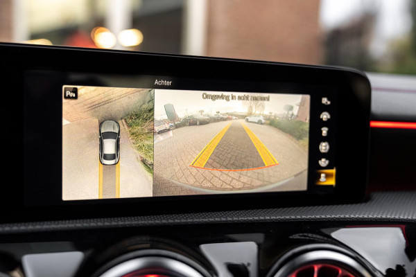 ☞ Mercedes-Benz CLA-klasse 200 163 PK Aut. AMG Night Pakket 360 Camera Pano Sfeerverlichting 18''