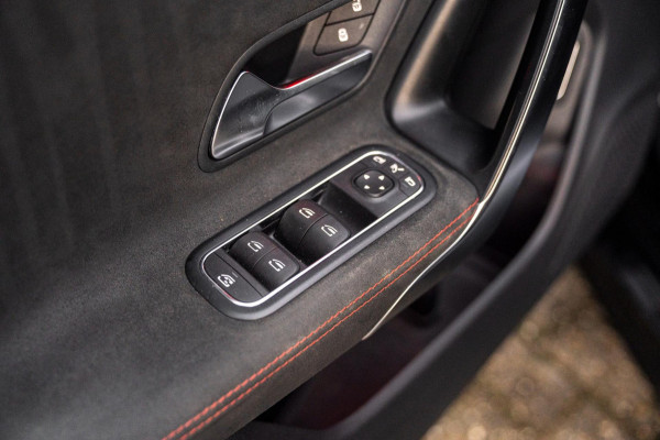 ☞ Mercedes-Benz CLA-klasse 200 163 PK Aut. AMG Night Pakket 360 Camera Pano Sfeerverlichting 18''