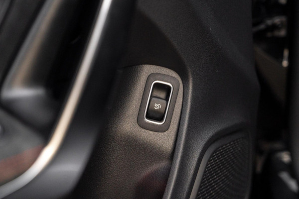 ☞ Mercedes-Benz CLA-klasse 200 163 PK Aut. AMG Night Pakket 360 Camera Pano Sfeerverlichting 18''