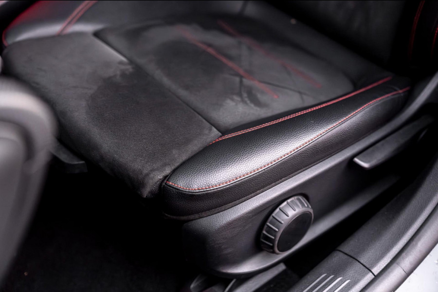 ☞ Mercedes-Benz CLA-klasse 200 163 PK Aut. AMG Night Pakket 360 Camera Pano Sfeerverlichting 18''