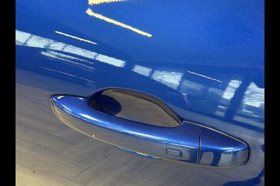 Renault Clio 1.3 TCe 130pk | Edition One | Groot Navi | Bose | 360 | Blindspot | Stoel & Stuur verwarming | 17"| 100% Onderhouden!