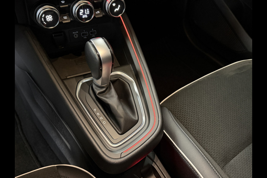 Renault Clio 1.3 TCe 130pk | Edition One | Groot Navi | Bose | 360 | Blindspot | Stoel & Stuur verwarming | 17"| 100% Onderhouden!