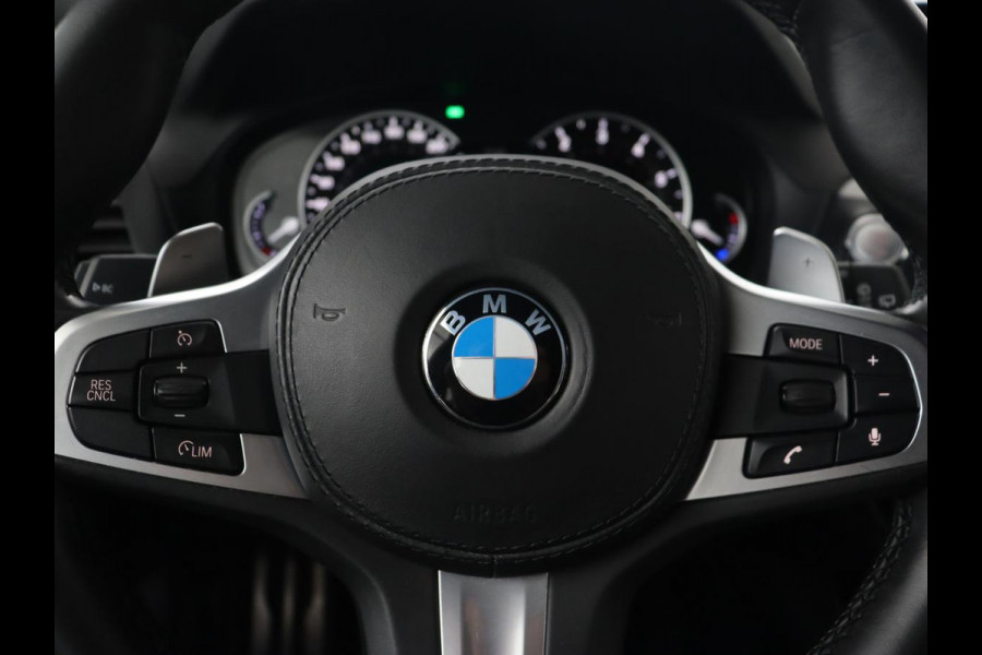 BMW X3 xDrive30i M Sport | Head-Up | 360 Camera | Leder | Stoelverwarming | Memory | Sportstoelen | Full LED | Dodehoek detectie | Navigatie | 20'' | Bluetooth | Climate control