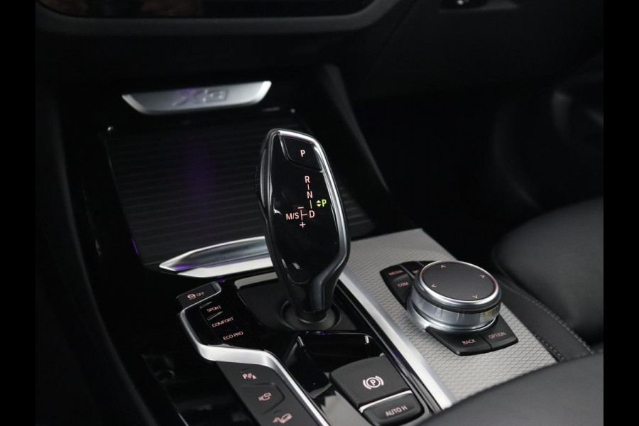 BMW X3 xDrive30i M Sport | Head-Up | 360 Camera | Leder | Stoelverwarming | Memory | Sportstoelen | Full LED | Dodehoek detectie | Navigatie | 20'' | Bluetooth | Climate control