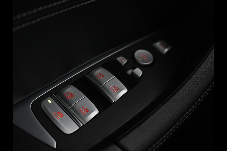 BMW X3 xDrive30i M Sport | Head-Up | 360 Camera | Leder | Stoelverwarming | Memory | Sportstoelen | Full LED | Dodehoek detectie | Navigatie | 20'' | Bluetooth | Climate control