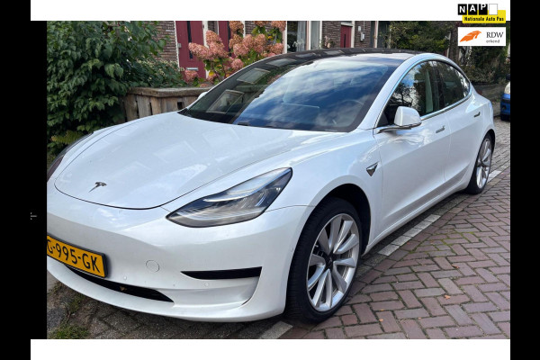 Tesla Model 3 Standard RWD Plus 60 kWh, 19 inch, panoramadak, leder, NL auto met nationale auto pas
