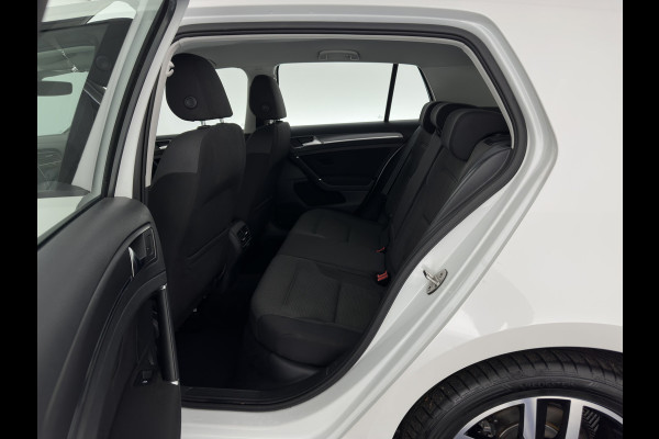 Volkswagen e-Golf E-DITION (SOH-100%) AUT. *HEAT-PUMP | FULL-LED | NAVI-FULLMAP | CAMERA | HEATED-COMFORTSEATS | ECC | CCS-FASTLOADER | PDC | CRUISE | CARPLAY*
