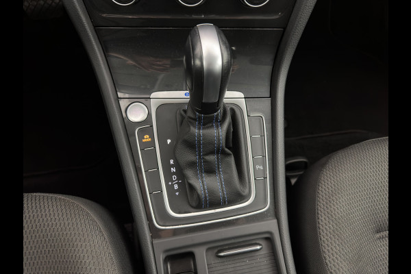 Volkswagen e-Golf E-DITION (SOH-100%) AUT. *HEAT-PUMP | FULL-LED | NAVI-FULLMAP | CAMERA | HEATED-COMFORTSEATS | ECC | CCS-FASTLOADER | PDC | CRUISE | CARPLAY*