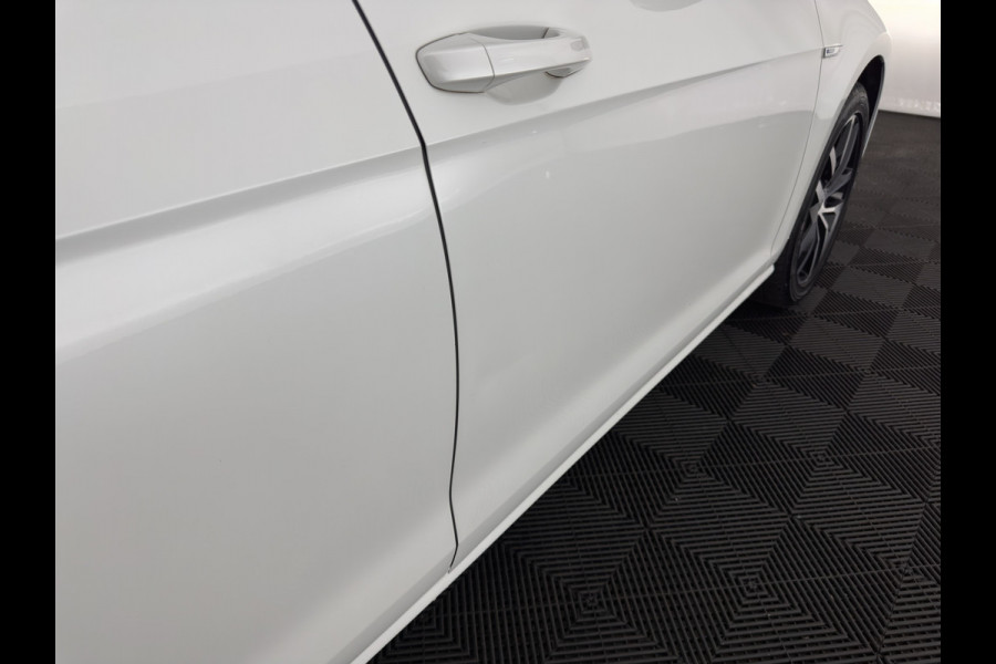 Volkswagen e-Golf E-DITION (SOH-100%) AUT. *HEAT-PUMP | FULL-LED | NAVI-FULLMAP | CAMERA | HEATED-COMFORTSEATS | ECC | CCS-FASTLOADER | PDC | CRUISE | CARPLAY*