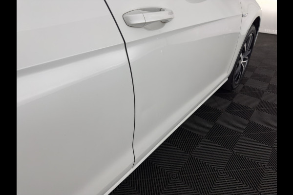 Volkswagen e-Golf E-DITION (SOH-100%) AUT. *HEAT-PUMP | FULL-LED | NAVI-FULLMAP | CAMERA | HEATED-COMFORTSEATS | ECC | CCS-FASTLOADER | PDC | CRUISE | CARPLAY*