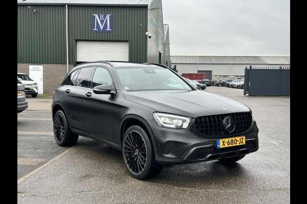 ☞ Mercedes-Benz GLC-klasse 300e 4MATIC Premium Plus PHEV PLUG-IN HYBRIDE | MEGA VETTE AUTO | PANORAMA DAK | 20INCH | CAMERA | ELEKTRISCHE KLEP | KEYLESS ENTRY + START | DODEHOEK | RIJKLAAR + 12 MND BOVAG GARANTIE!