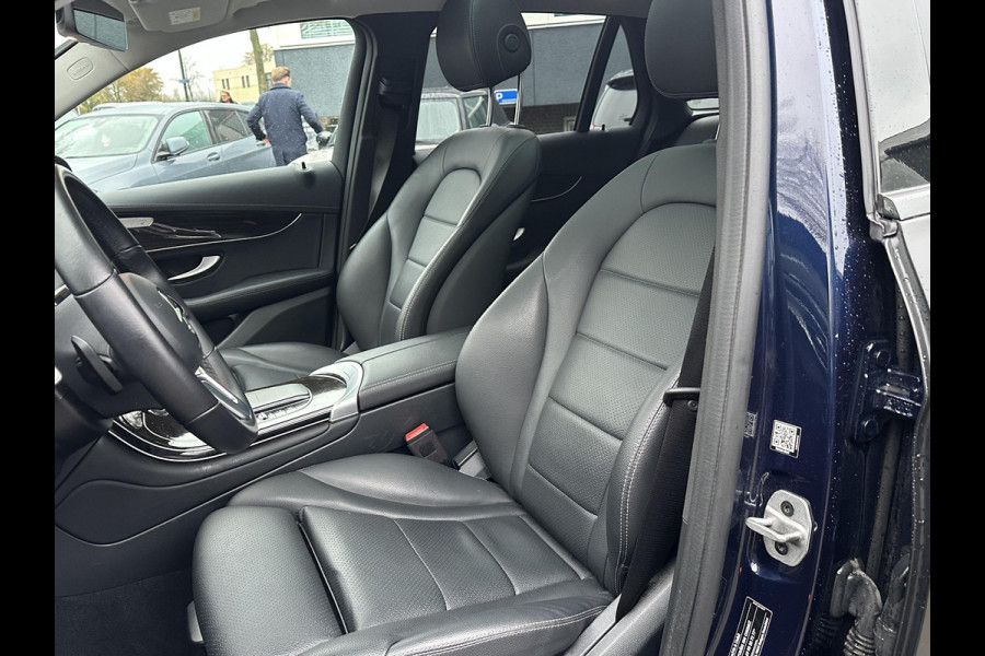 ☞ Mercedes-Benz GLC-klasse 300e 4MATIC Premium Plus PHEV PLUG-IN HYBRIDE | MEGA VETTE AUTO | PANORAMA DAK | 20INCH | CAMERA | ELEKTRISCHE KLEP | KEYLESS ENTRY + START | DODEHOEK | RIJKLAAR + 12 MND BOVAG GARANTIE!